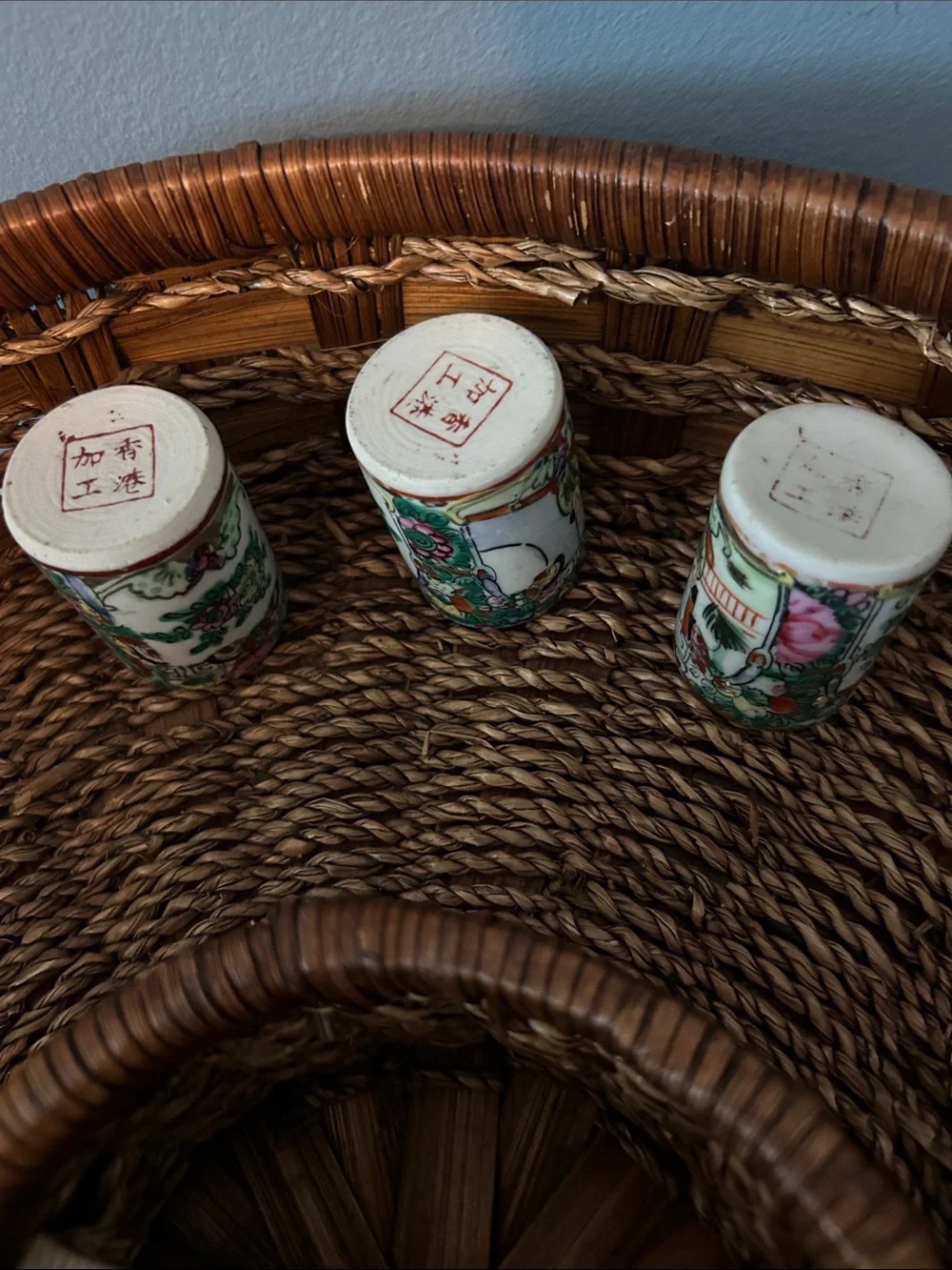 Hand-Painted  Famille Rose Ceramic Spill Cups Set of 3 3” EUC